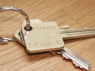 key ring with keys