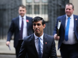 Rishi Sunak walking out of 10 downing street