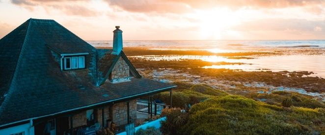 holiday home on a cliff